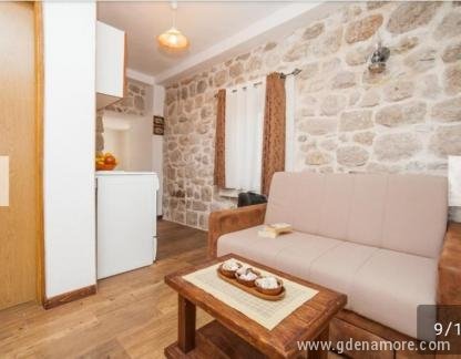 Apartmani Ana, , logement privé à Kotor, Monténégro - Naslovna